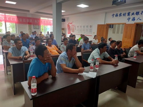 雙抓雙比促提升 一市成校開展高素質農民水產養殖培訓活動